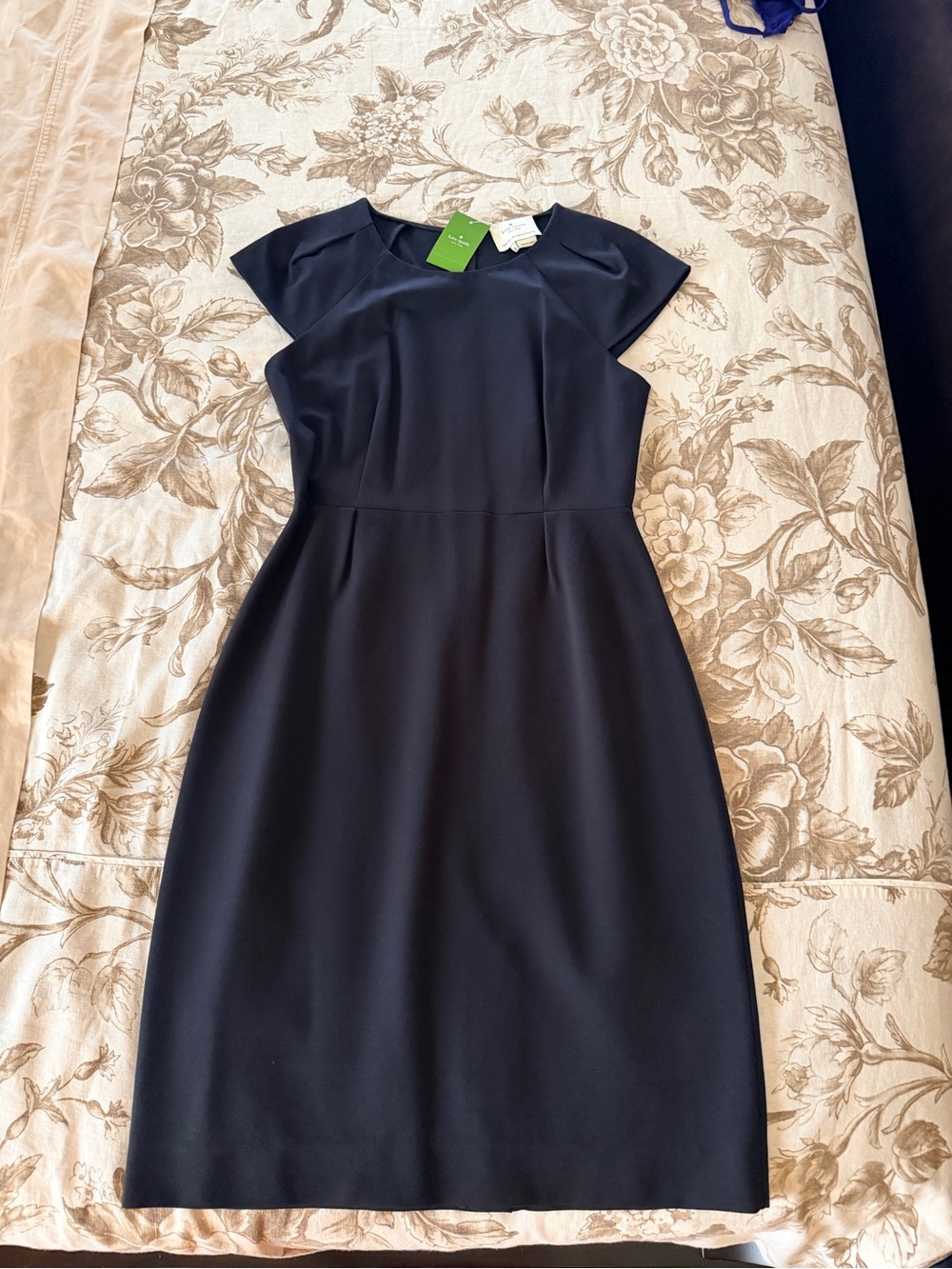 ♠️ Kate Spade Classic LBD Sheath Dress - Elegant Cap Sleeve- sz 8 NWT